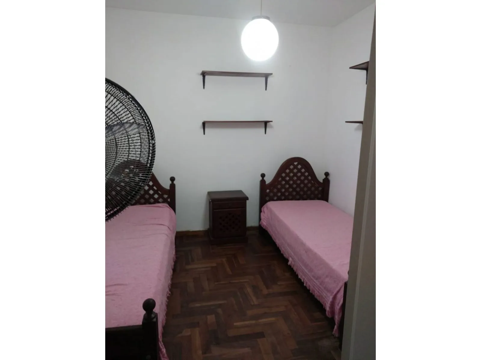Alquiler temporario departamento 3 ambientes Miramar. Edificio Casineros foto 2