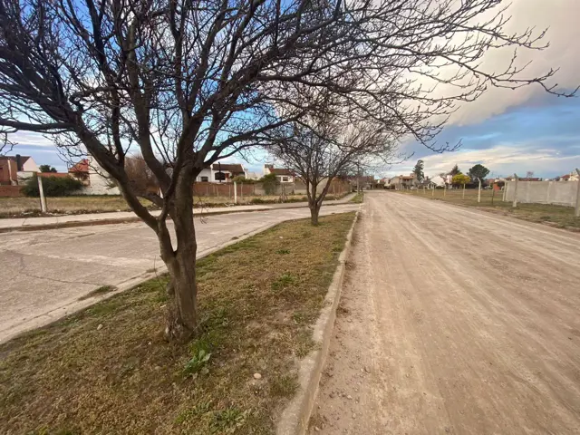 SE VENDE LOTE EN BARRIO DON BOSCO DE VIEDMA
