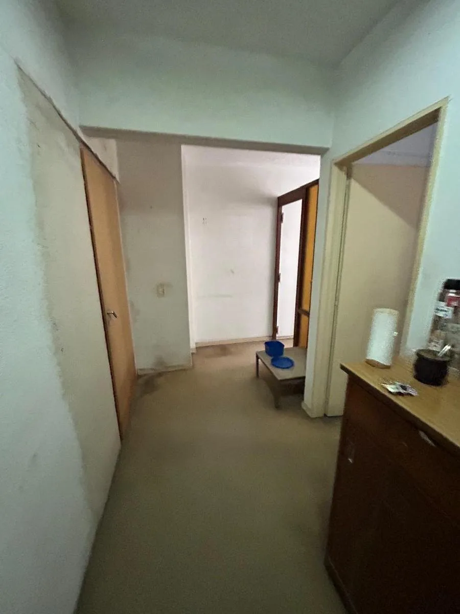VENTA Departamento/Oficina de tres ambientes para Refaccionar en San Nicolás - Tribunales foto 2