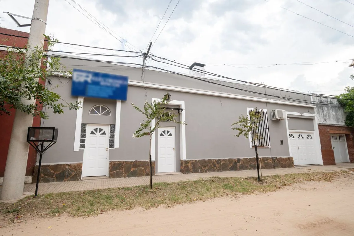 Venta Casa Rincón a 1 cuadra de la Plaza