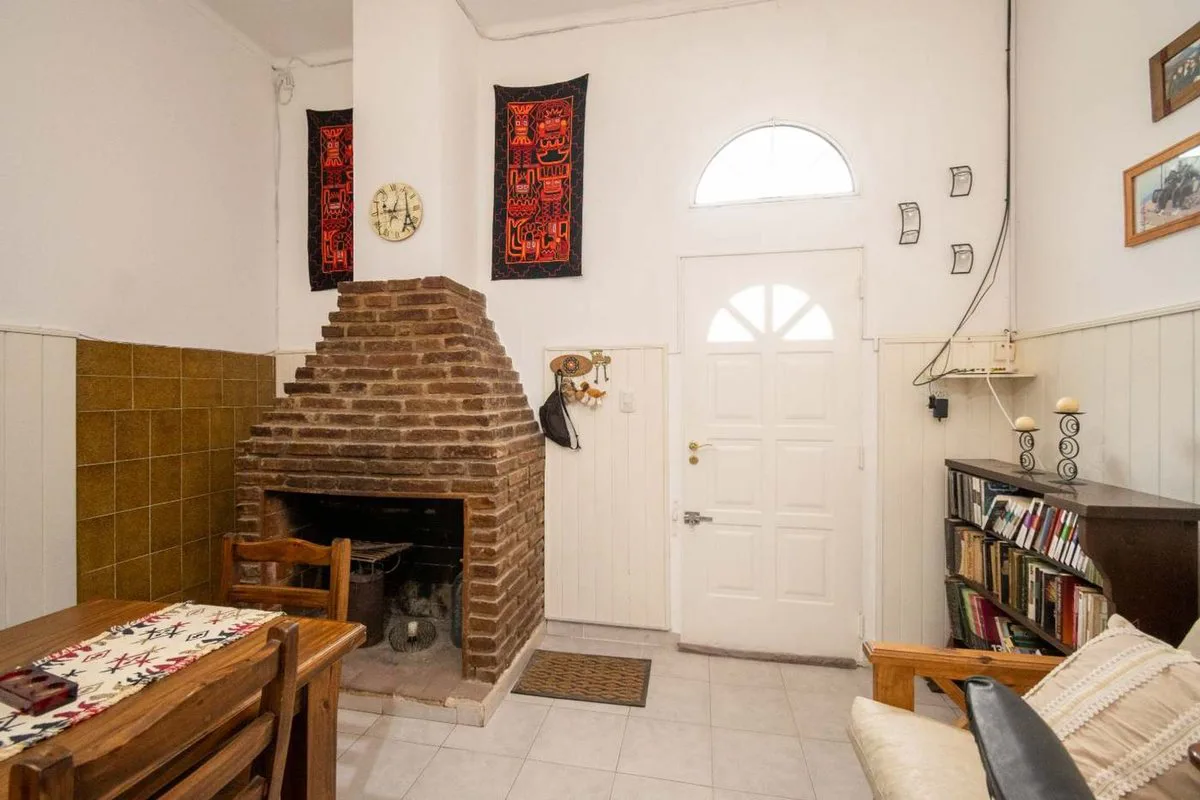 Venta Casa Rincón a 1 cuadra de la Plaza foto 5