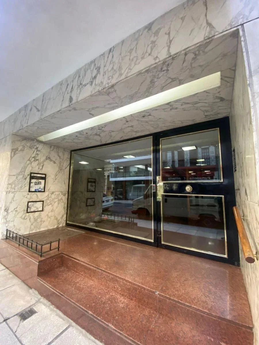 EXCELENTE 3 AMB AMPLIO C/BALCÓN Y BAULERA - COCINA OFFICE