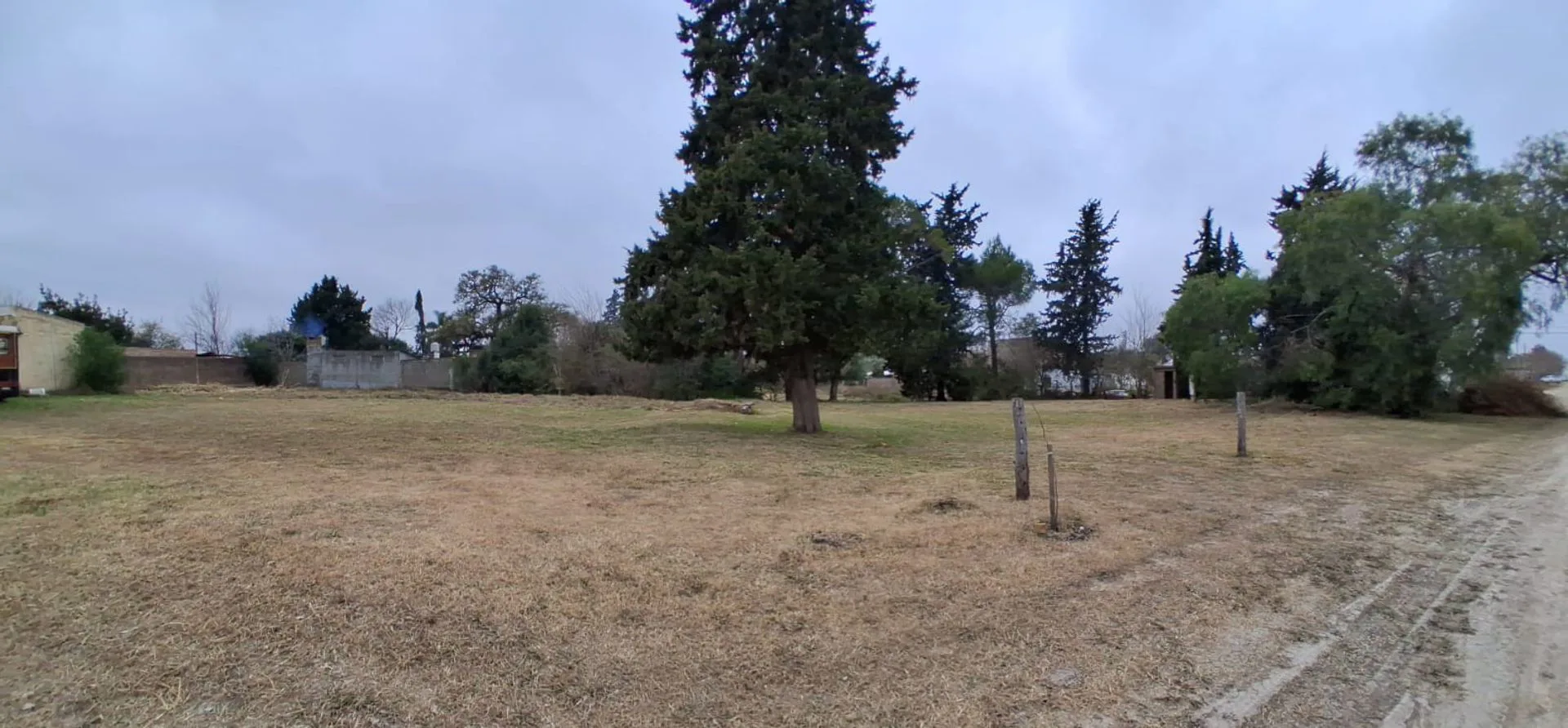 Terreno de 900 m2 en Colonia Avellaneda foto 4