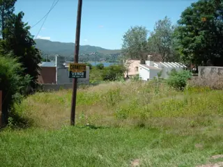 EXCELENTE TERRENO EN VENTA, OPORTUNIDAD EN CARLOS PAZ Residencial foto 1
