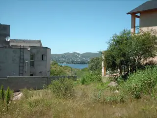 EXCELENTE TERRENO EN VENTA, OPORTUNIDAD EN CARLOS PAZ Residencial foto 2