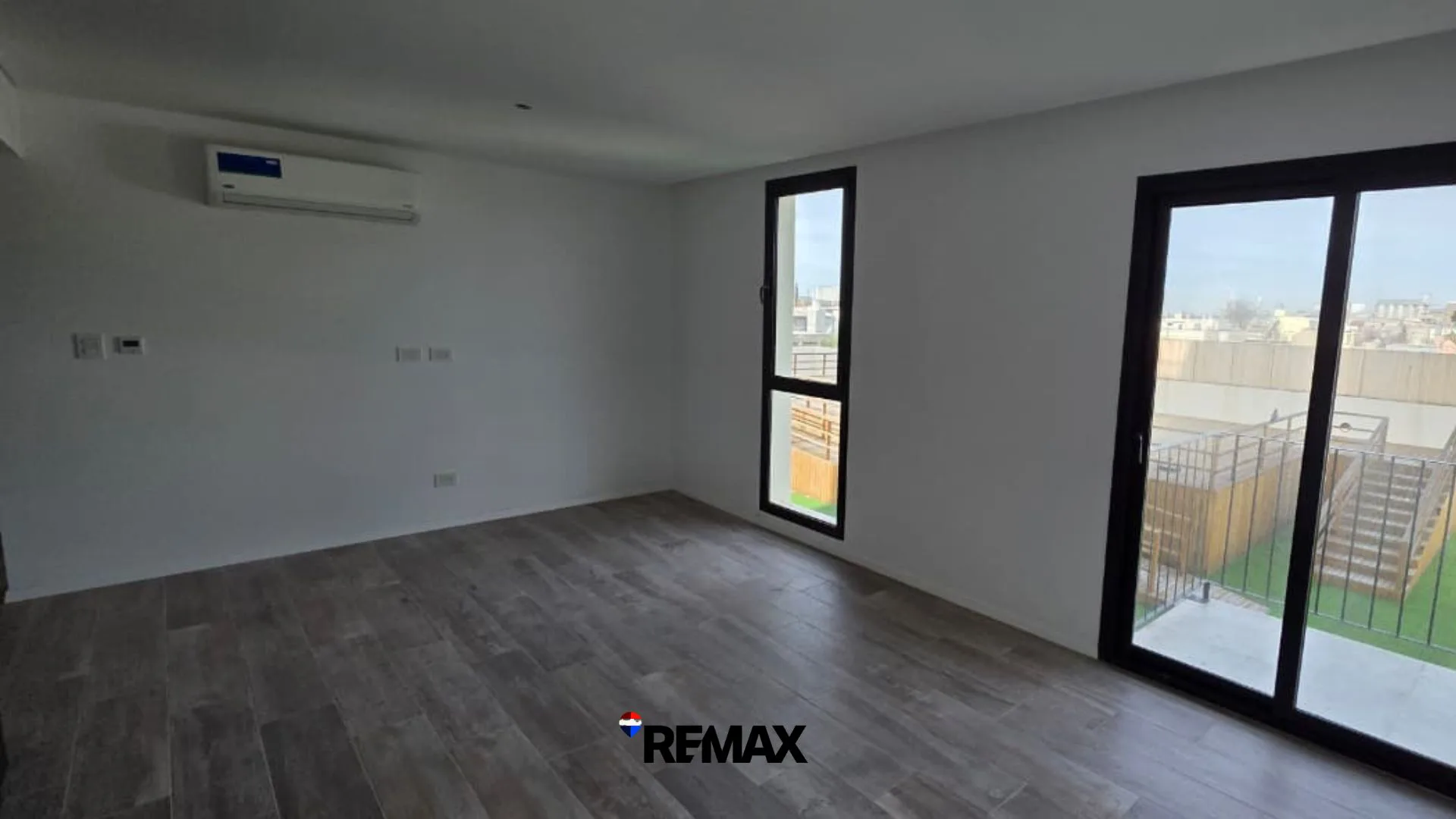 ALQUILER DTO 2 DORM | BAÑO | COCHERA | A ESTRENAR foto 2