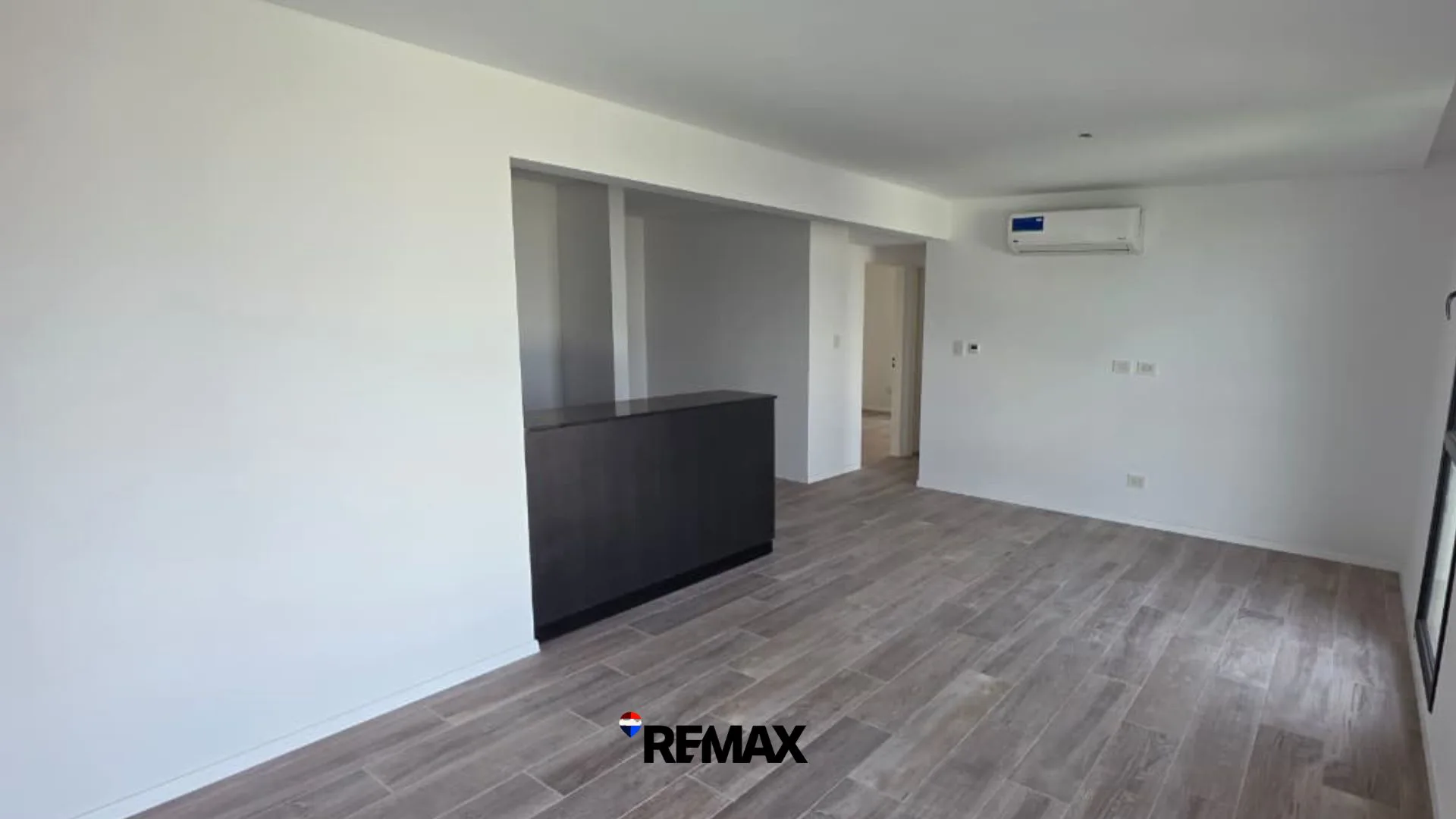 ALQUILER DTO 2 DORM | BAÑO | COCHERA | A ESTRENAR foto 3
