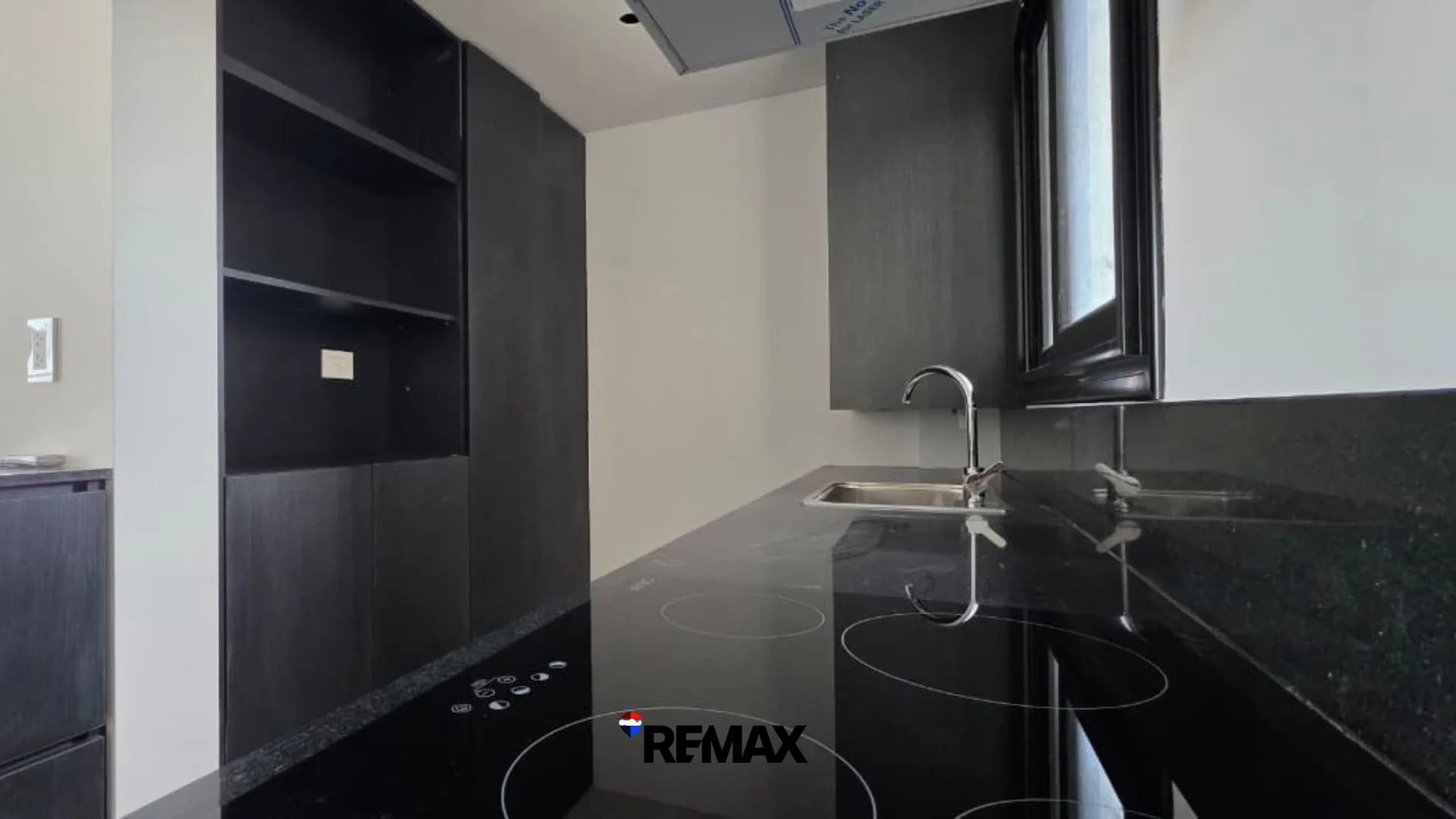 ALQUILER DTO 2 DORM | BAÑO | COCHERA | A ESTRENAR foto 5