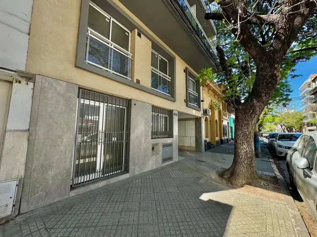 San Juan 3800 - Local en alquiler - Rosario, Echesortu