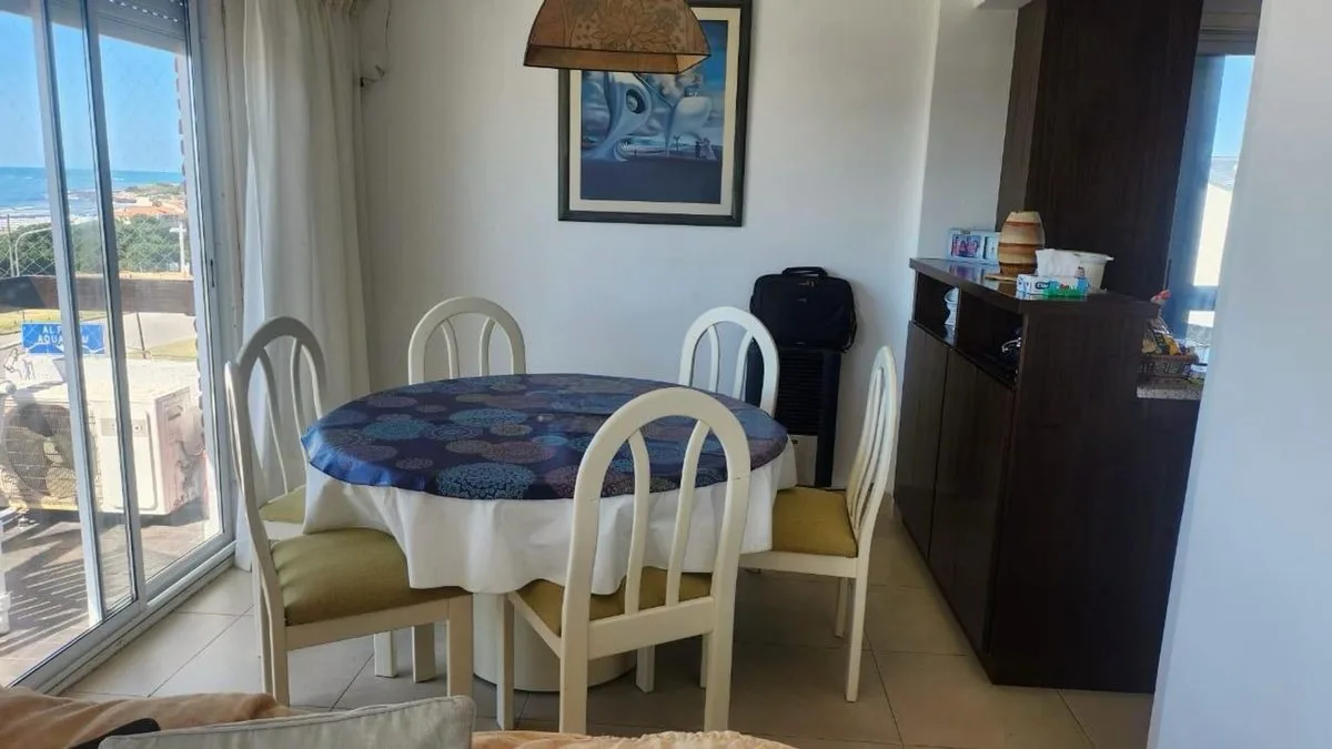 Venta Dpto 4 ambientes frente al Mar amoblado foto 4
