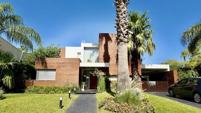 Casa en Funes