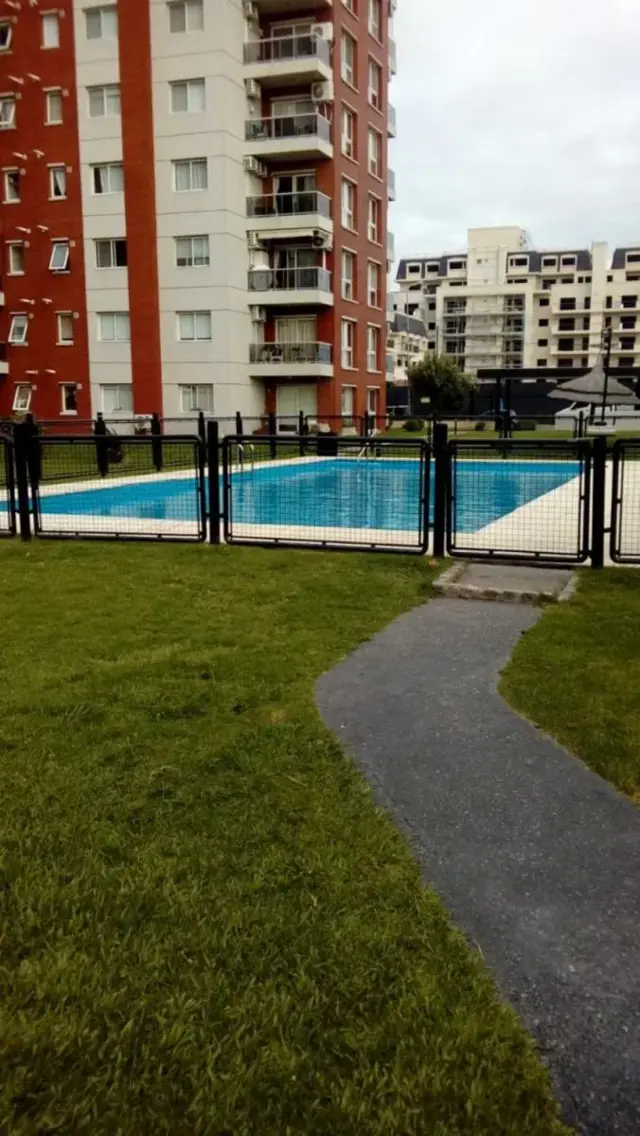 DEPARTAMENTO 2 AMBIENTES TORRES DE FIERRO BERNAL