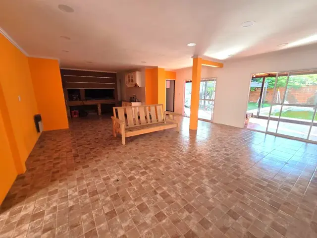 ALQUILER DE CASA 4 AMBIENTES CON PILETA DE NATACION - MONTE GRANDE