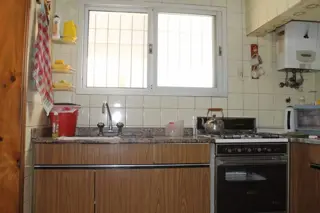SE VENDE CASA ESTILO CHALET 4 DORMITORIOS BARRIO NOROESTE foto 4