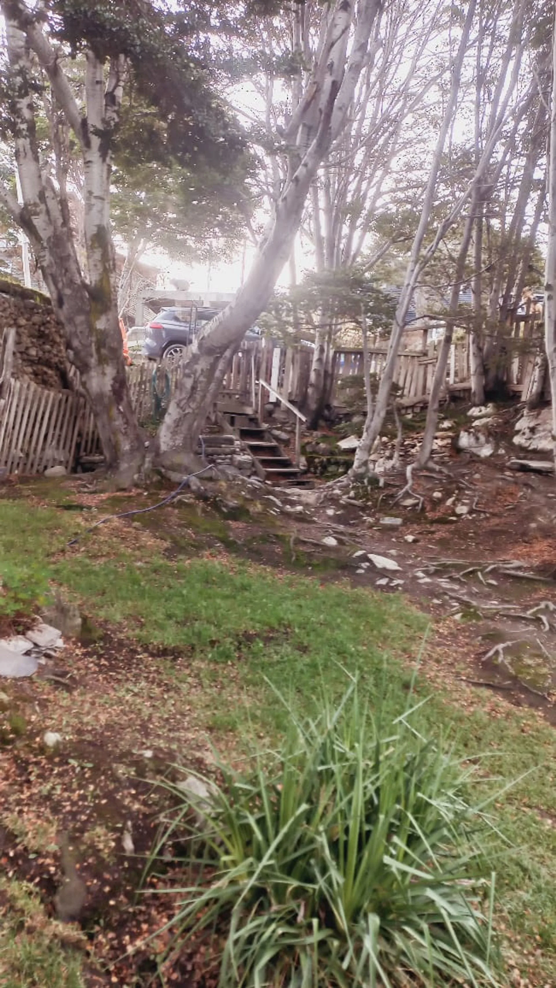 VENTA DE TERRENO CON MEJORA HABITABLE B° LA CUMBRE foto 2