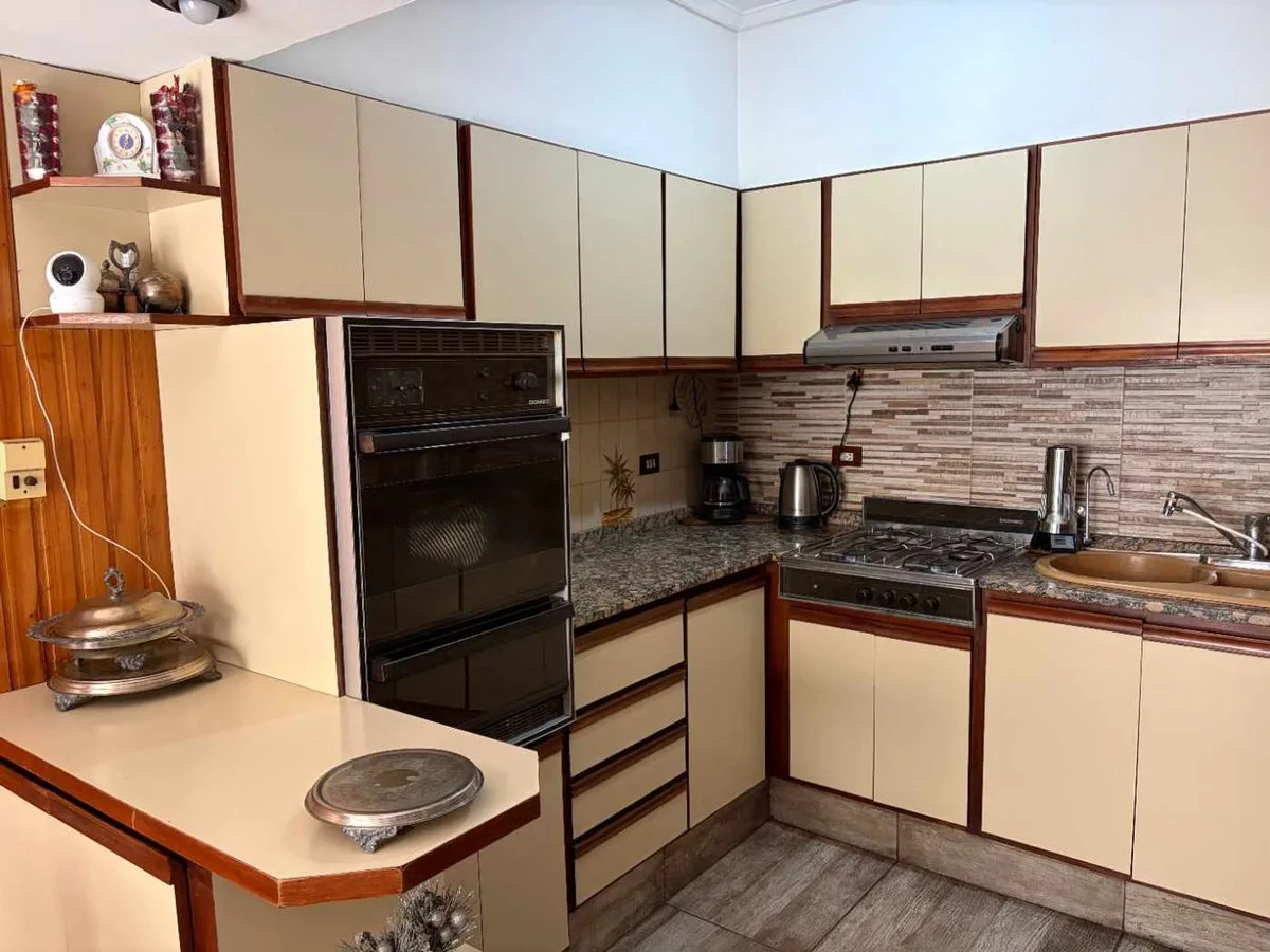Casa impecable en Avellaneda APTO CREDITO foto 2