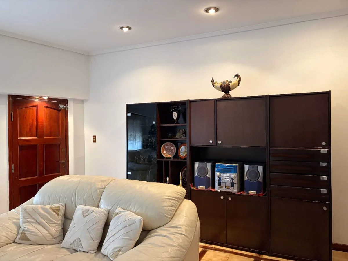 Casa impecable en Avellaneda APTO CREDITO foto 3