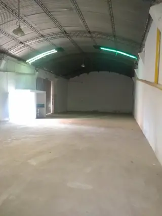 LOTE CENTRICO EN VENTA + GALPON, IDEAL INVERSIÓN foto 2