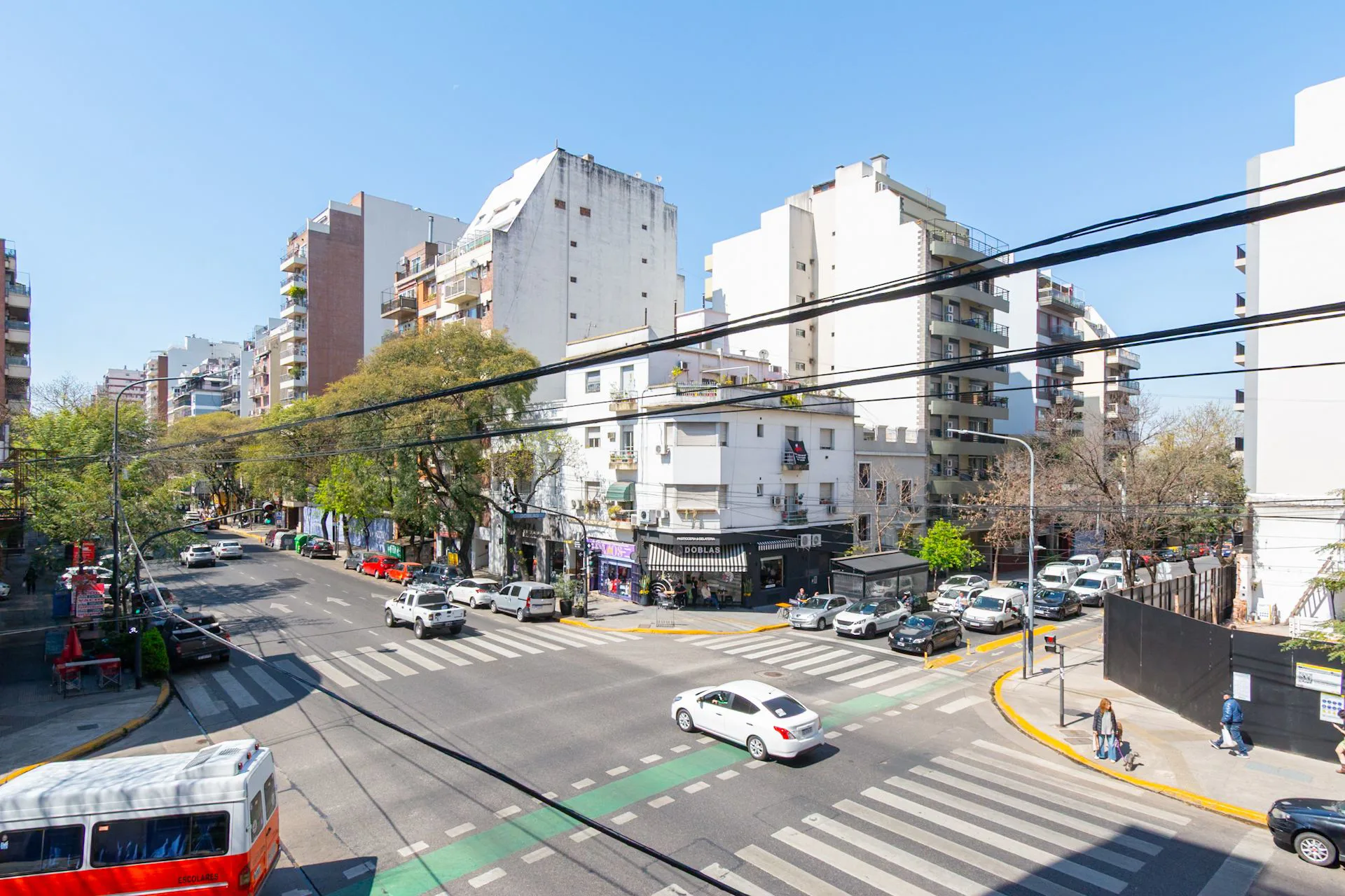 VENTA 3 AMB CABALLITO RECICLADO A NUEVO CON BALCÓN foto 2