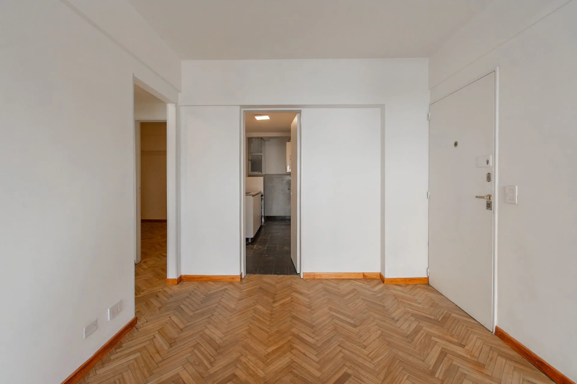 VENTA 3 AMB CABALLITO RECICLADO A NUEVO CON BALCÓN foto 5