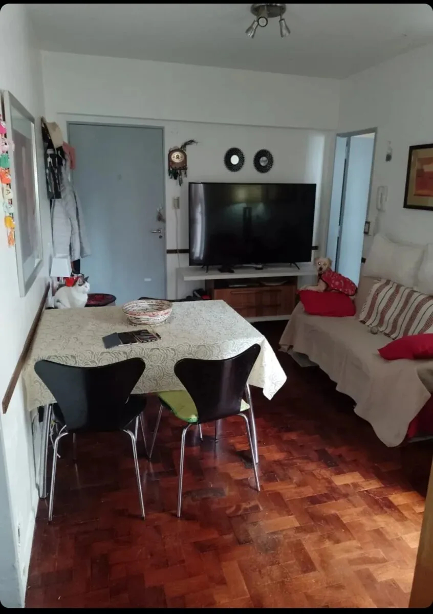Se Vende un Agradable Departamento de 2 Ambientes con Balcón - Almagro foto 5