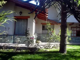 Amplia Casa Urbana apto uso residencial ò comercial foto 1