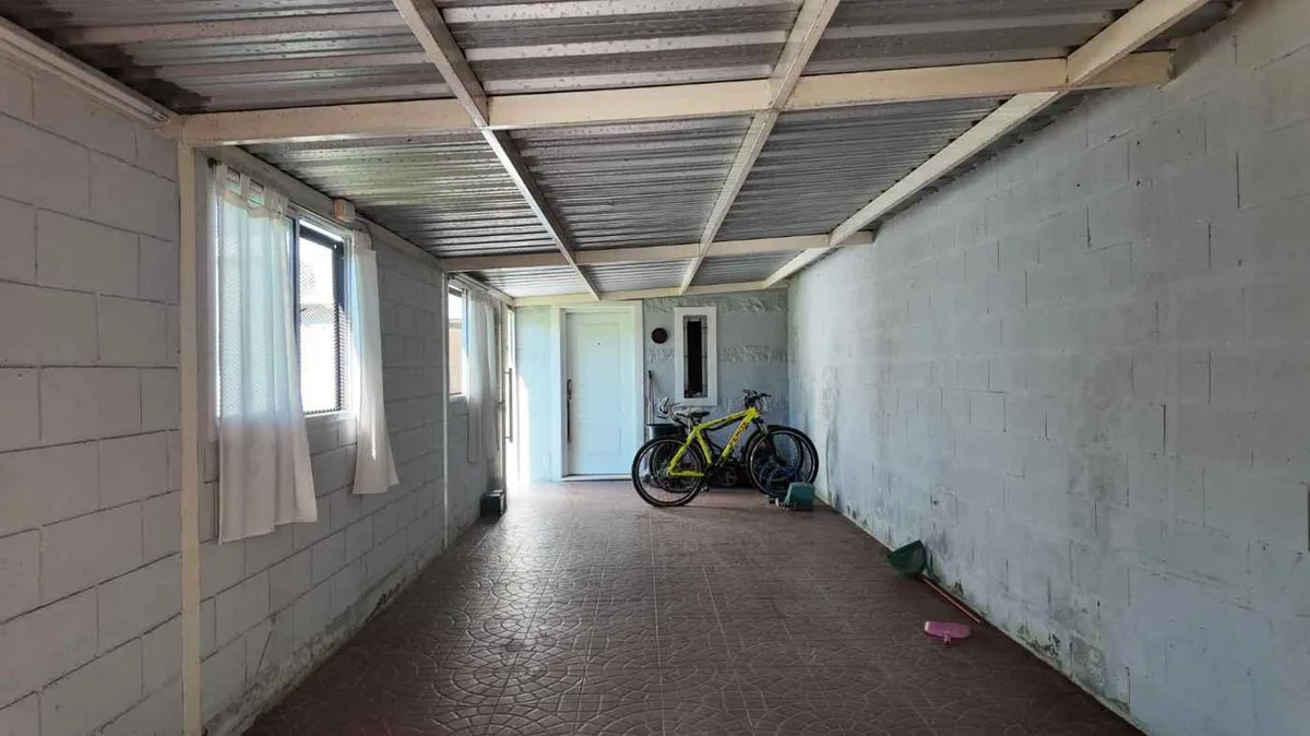 SE VENDE CASA 3 DORMITORIOS LOTE 900M2 (ARBILLA 2) foto 2
