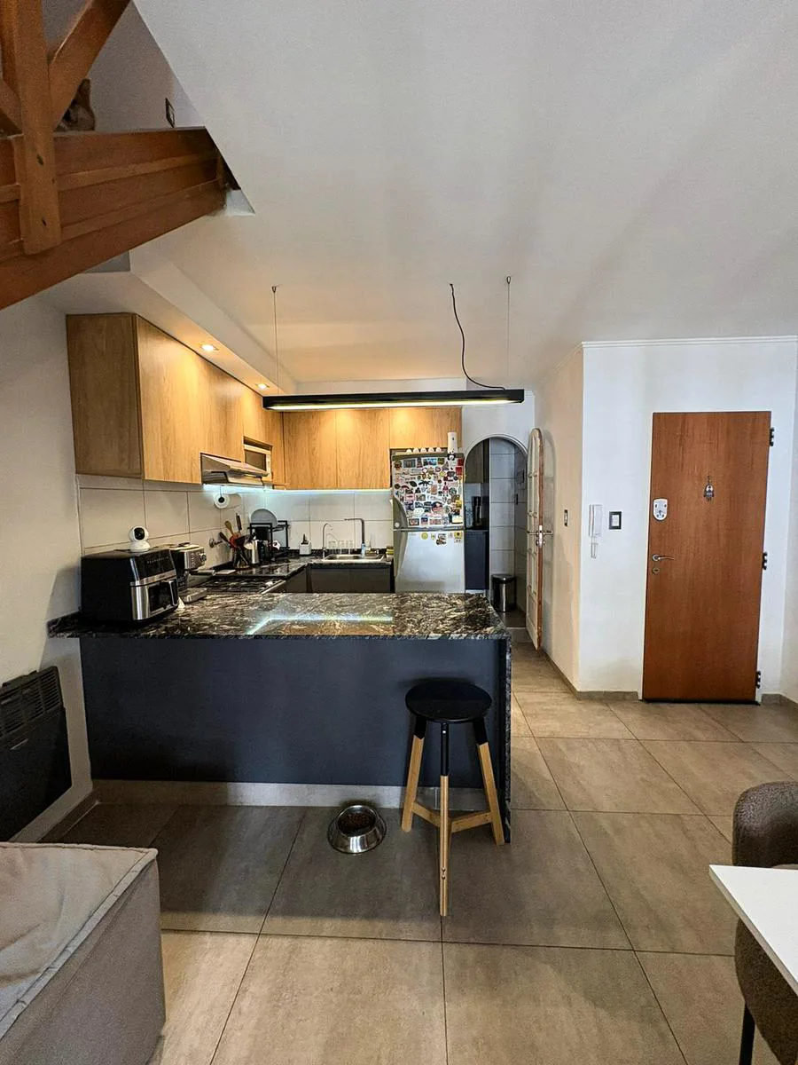 Departamento por escalera de 2 dormitorios en venta - Rosario, Nuestra Señora de Lourdes foto 2