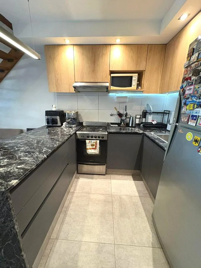 Departamento por escalera de 2 dormitorios en venta - Rosario, Nuestra Señora de Lourdes foto 3