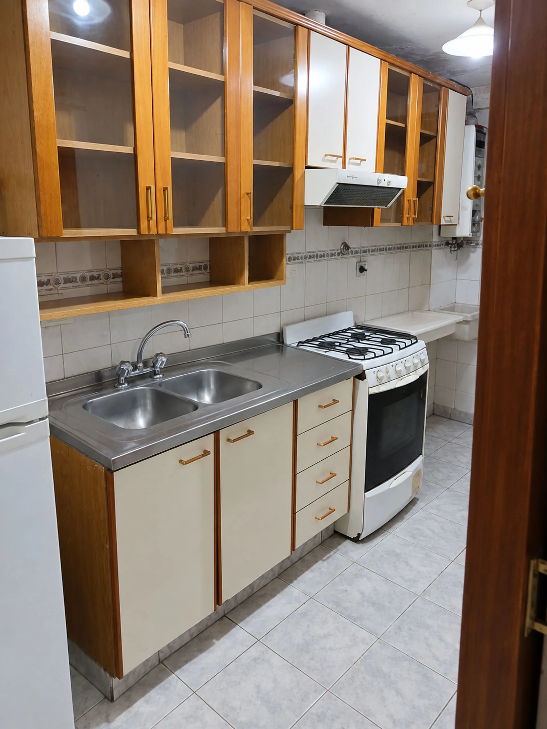 VENTA DEPTO 2 DORM C/ PATIO-PLANTA BAJA-B SUR-SMT foto 3