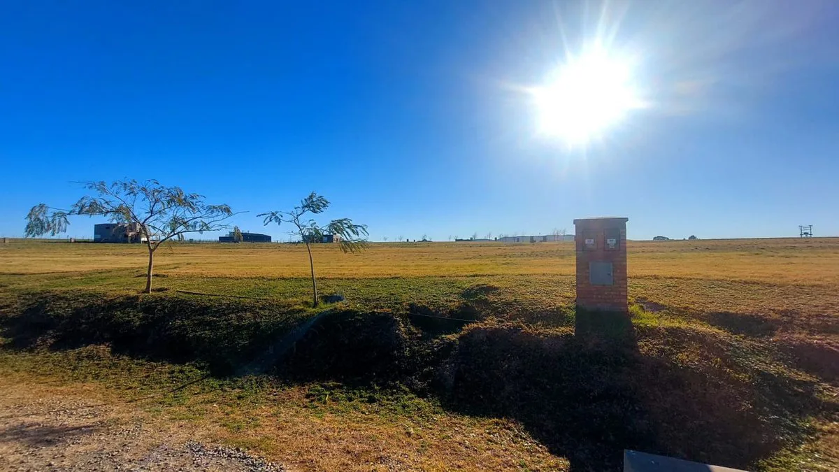 VENTA LOTE, EN BARRIO PRIVADO LAS VERBENAS 1 foto 4