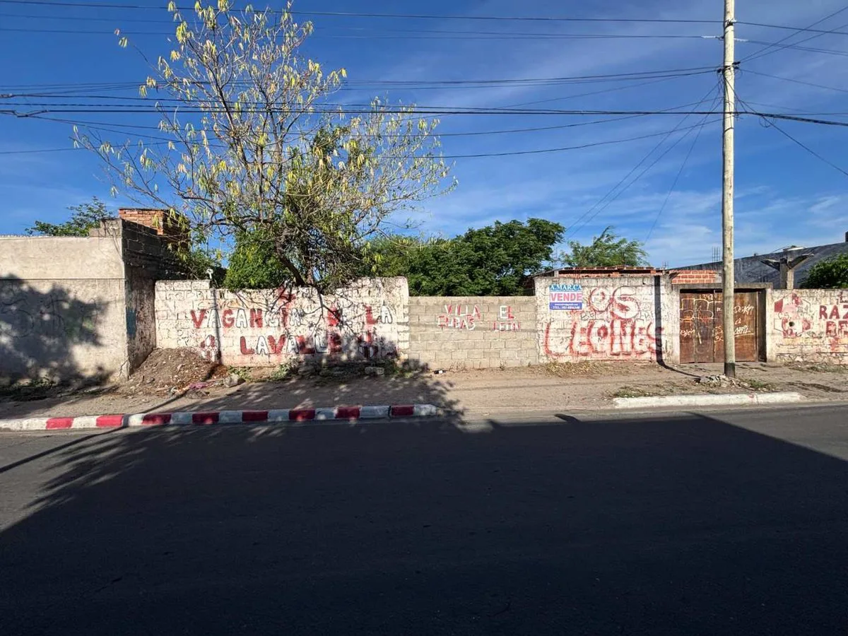 Terreno en venta cerrado en zona nodo tecnologico foto 2