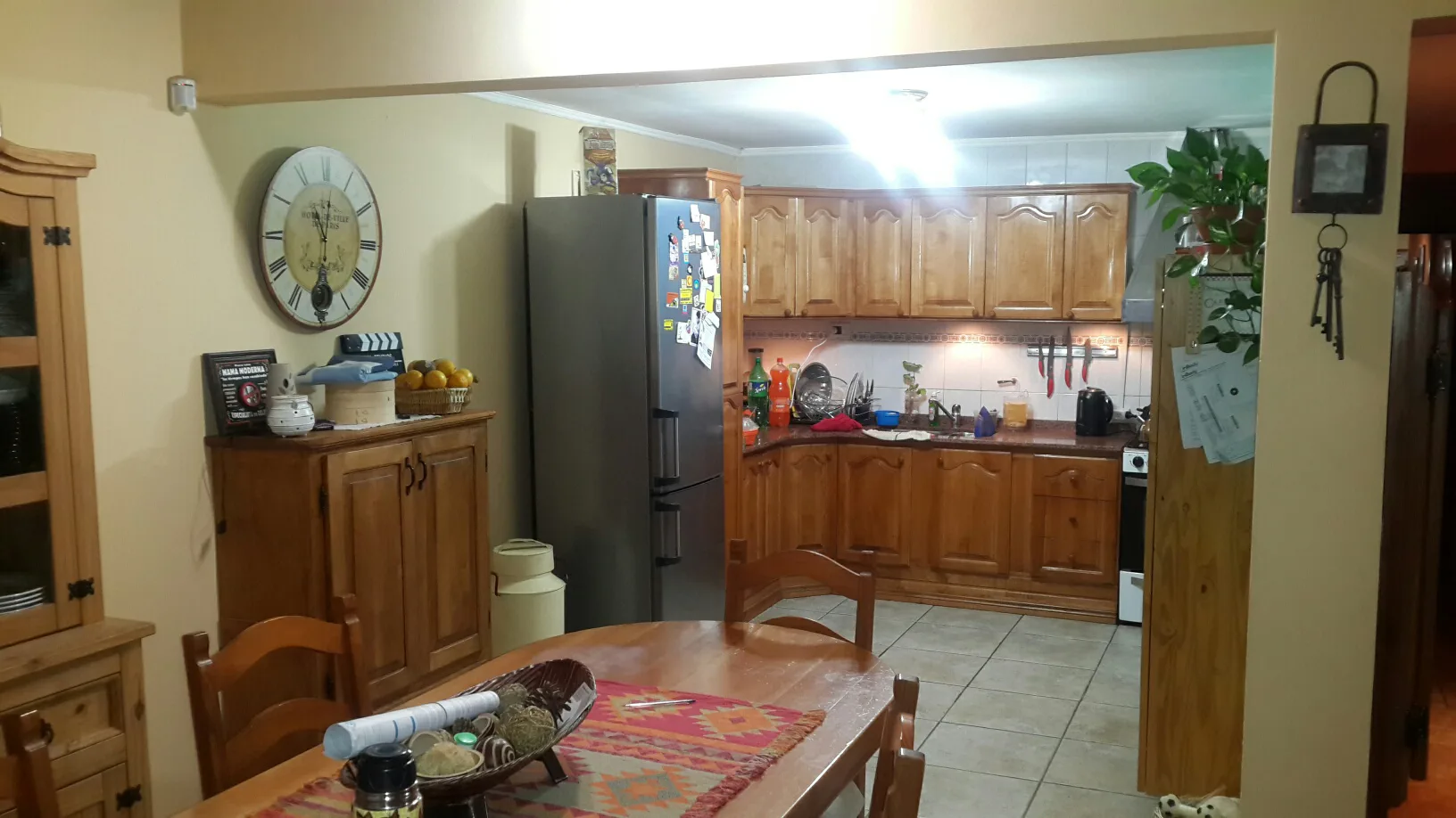 CASA – 4 DORMITORIOS – 1ro. DE JUNIO AL 1300 foto 4