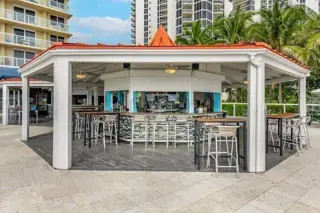 Collins Ave 19200 foto 3