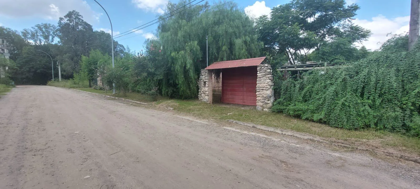 Casa con 3 dormitorios   escritorio | gran parque con piscina APTA CREDITO foto 2