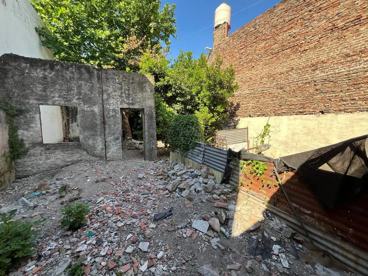 Lote/Terreno de 8,66 x 24 - Valentín Alsina Centro foto 3