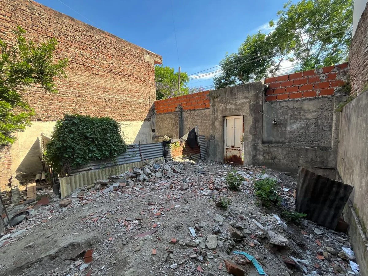 Lote/Terreno de 8,66 x 24 - Valentín Alsina Centro foto 4