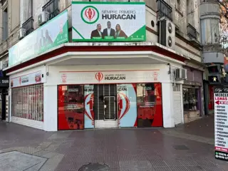 Excelente Local Comercial a la venta en Parque Patricios foto 1