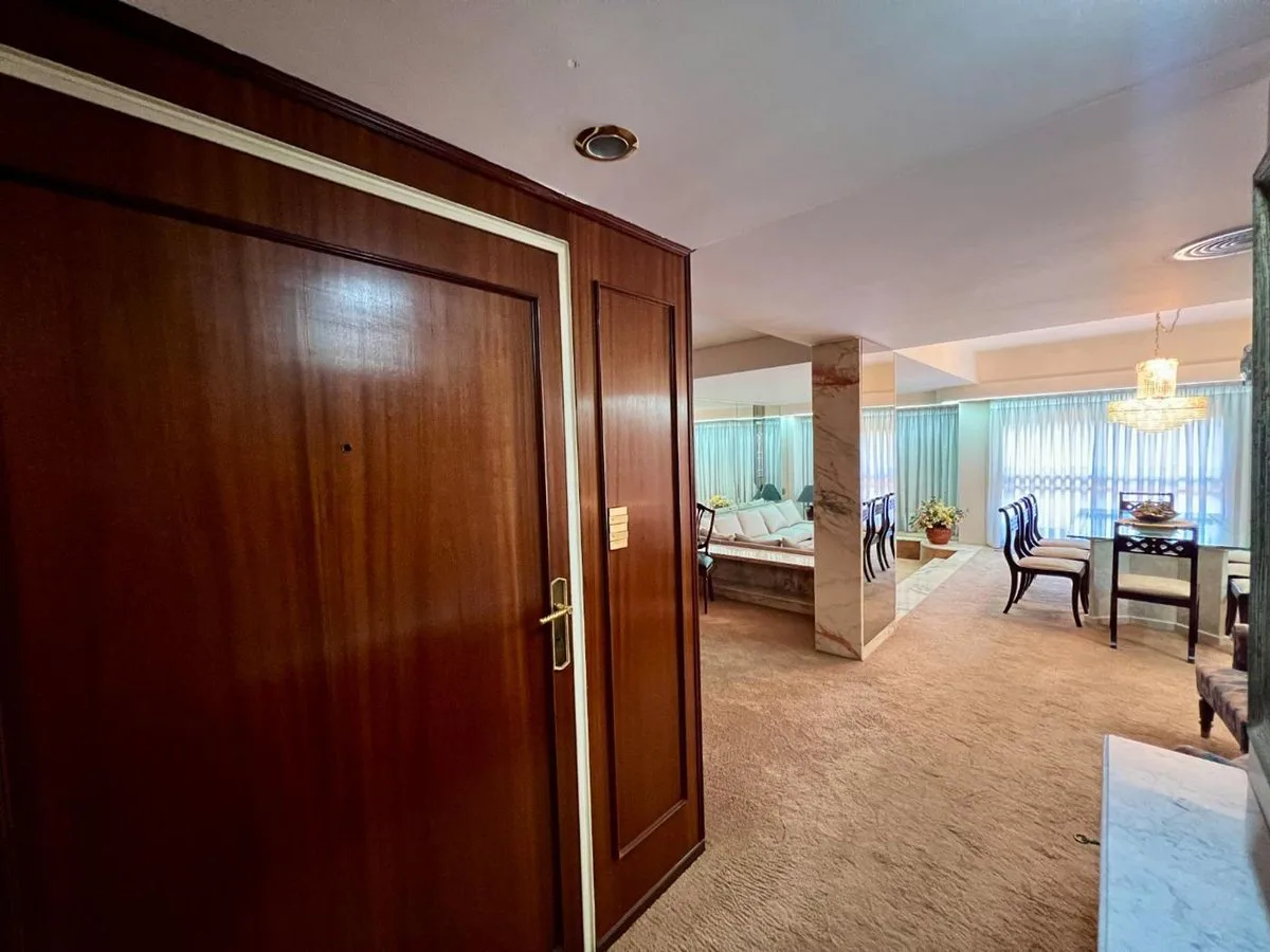 VENTA PISO EXCLUSIVO CENTRO. 4 DORM. APTO CREDITO foto 3