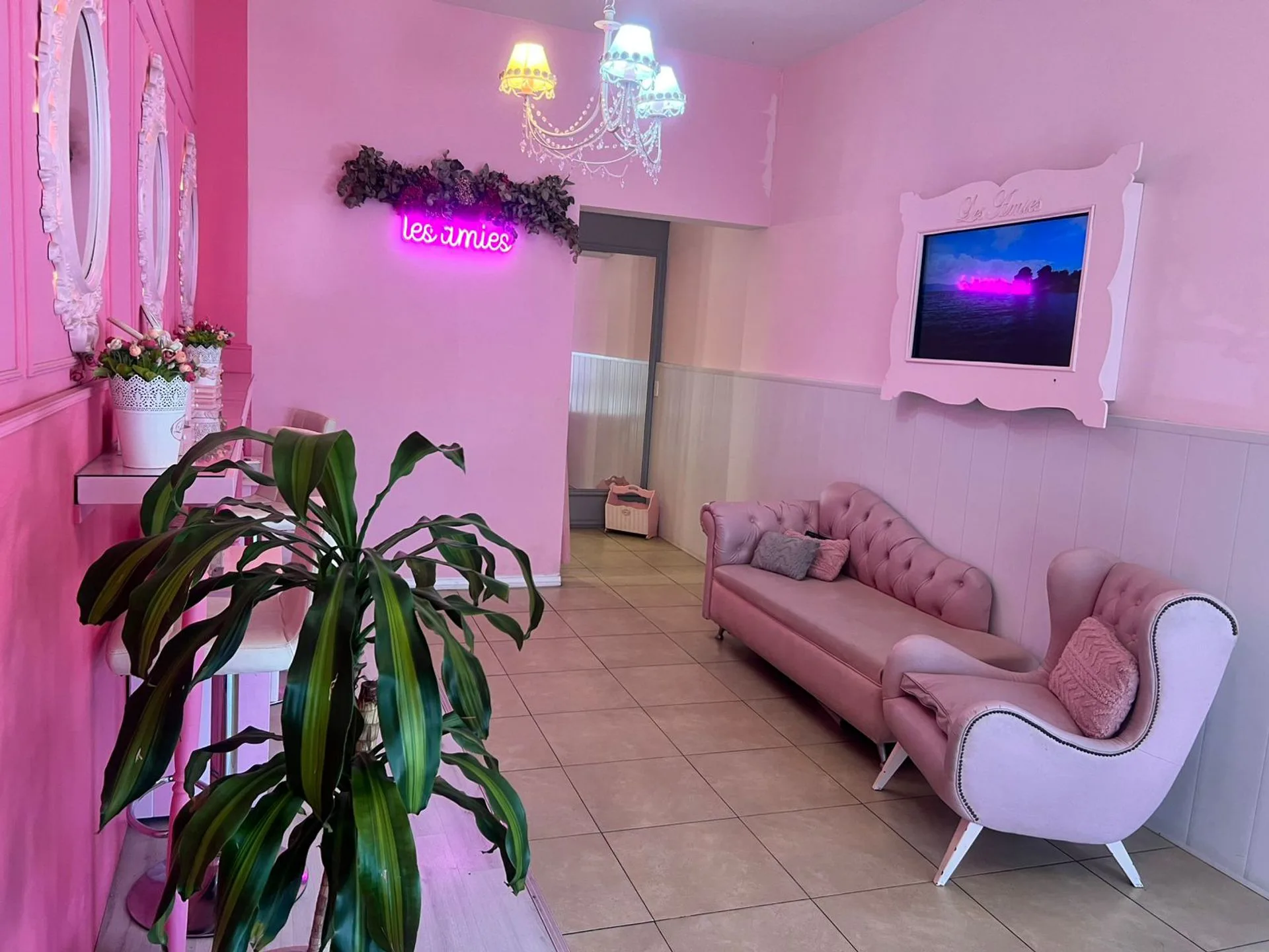 VENTA FONDO DE COMERCIO SPA DE NENAS CALLE CÓRDOBA foto 3