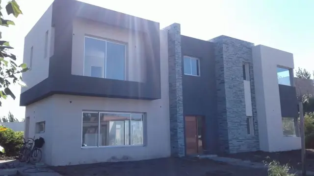 Casa en el barrio Fincas 2, Hudson