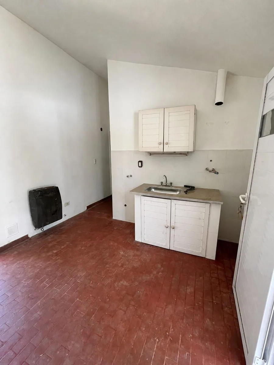 Casa 1 Dormitorio en venta en Dolores con Patio foto 4