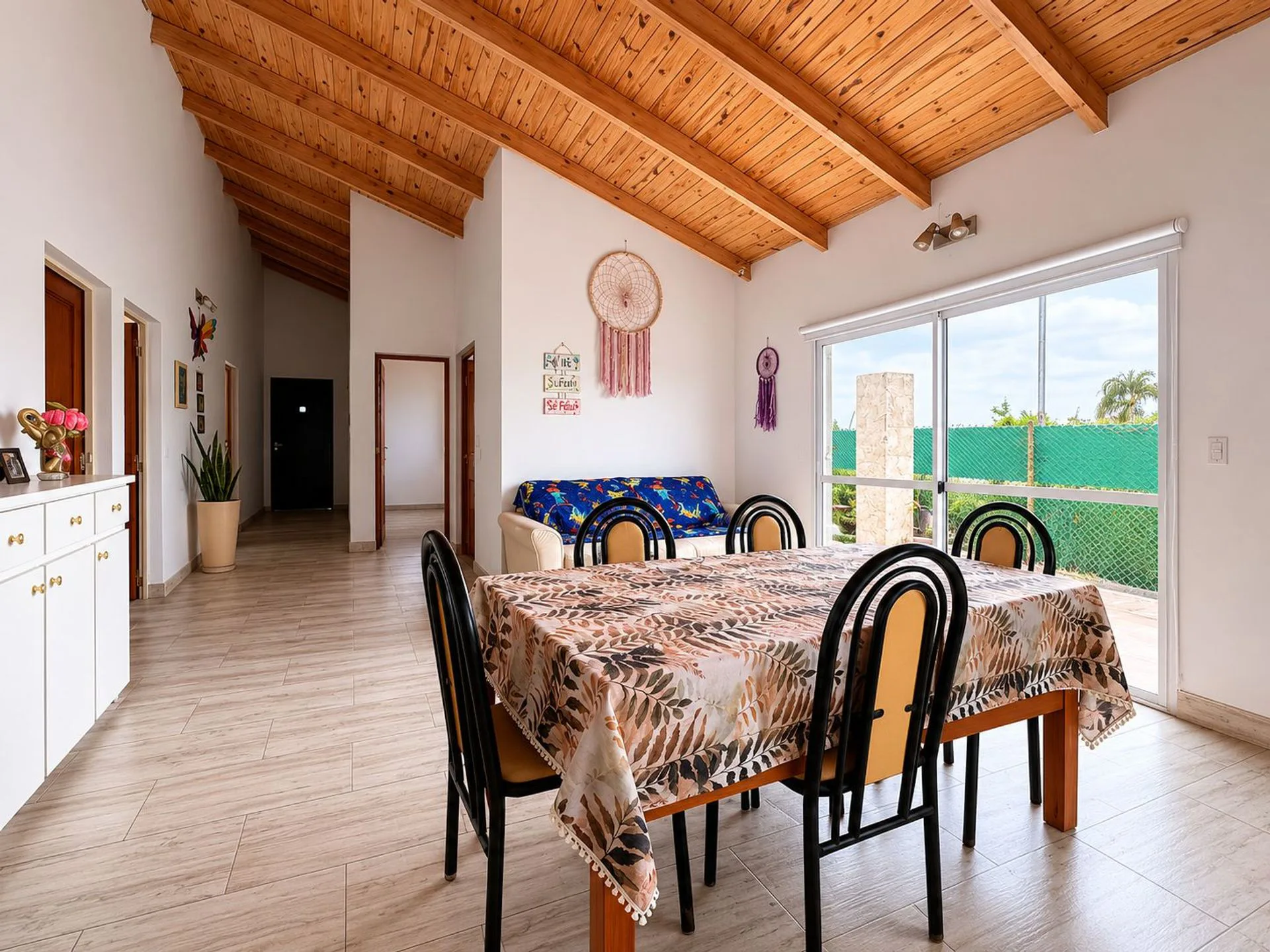 CASA TRES DORMITORIOS FUNES NORTE - APTO CREDITO foto 2