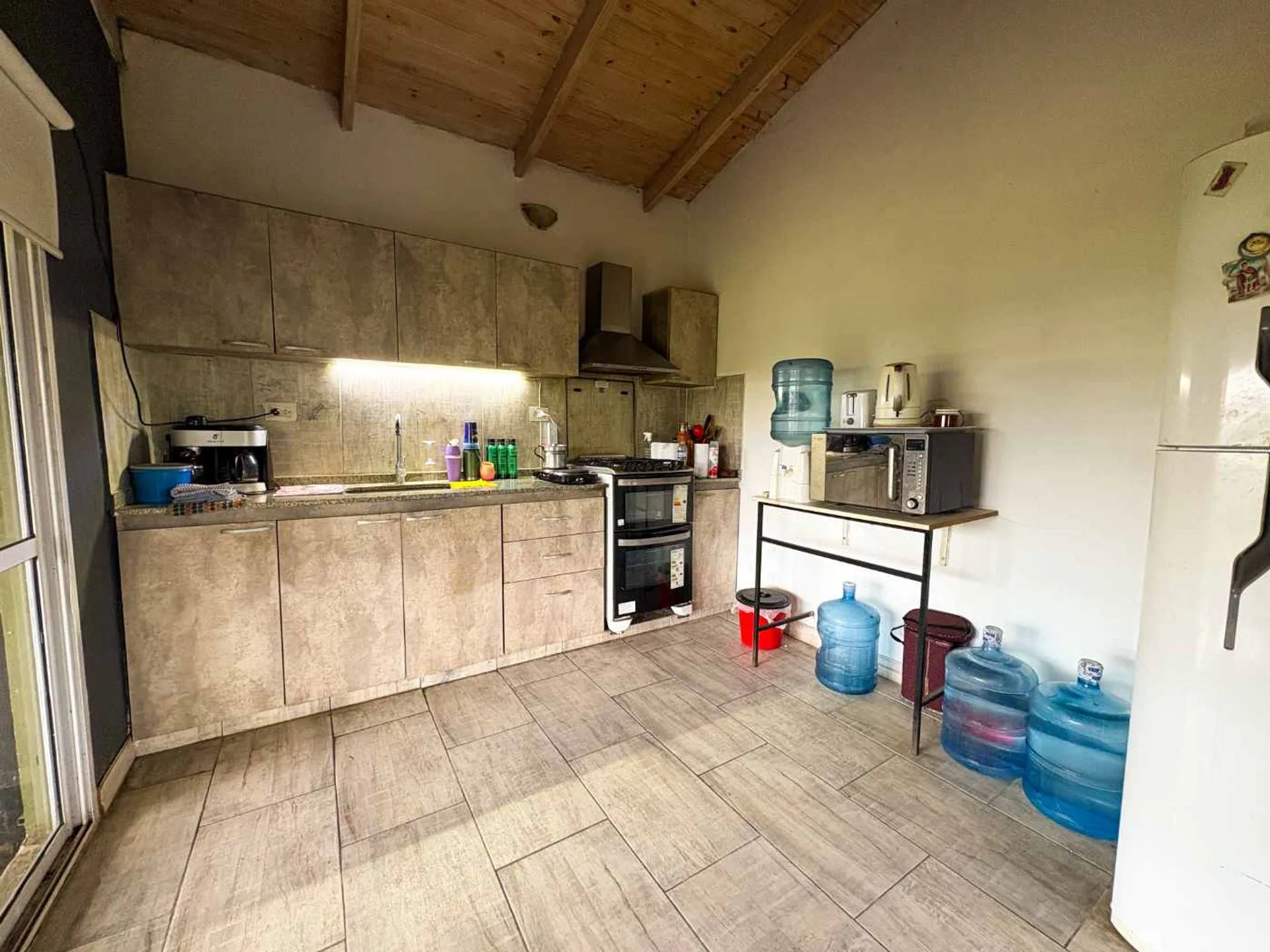 CASA TRES DORMITORIOS FUNES NORTE - APTO CREDITO foto 3