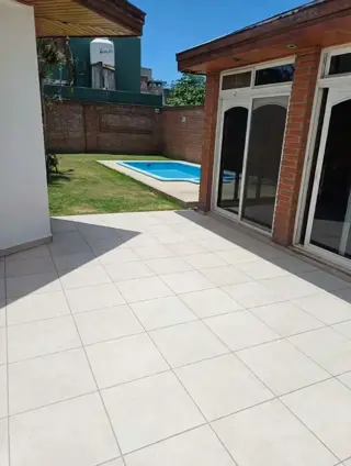 CASA 5 AMBIENTES ZONA WILDE foto 5