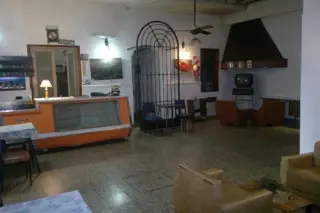 OPORTUNIDAD DE INVERSION VENTA HOTEL A METROS DE LA TERMINAL DE OMNIBUS!! foto 5
