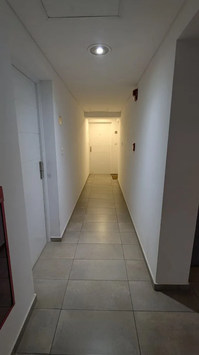 Departamento dos dormitorios y cochera Godoy Cruz foto 4
