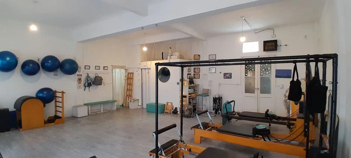 VENTA DE LOCAL CON OPCIÓN DE HACER PH 2 AMB Y LOC. foto 3