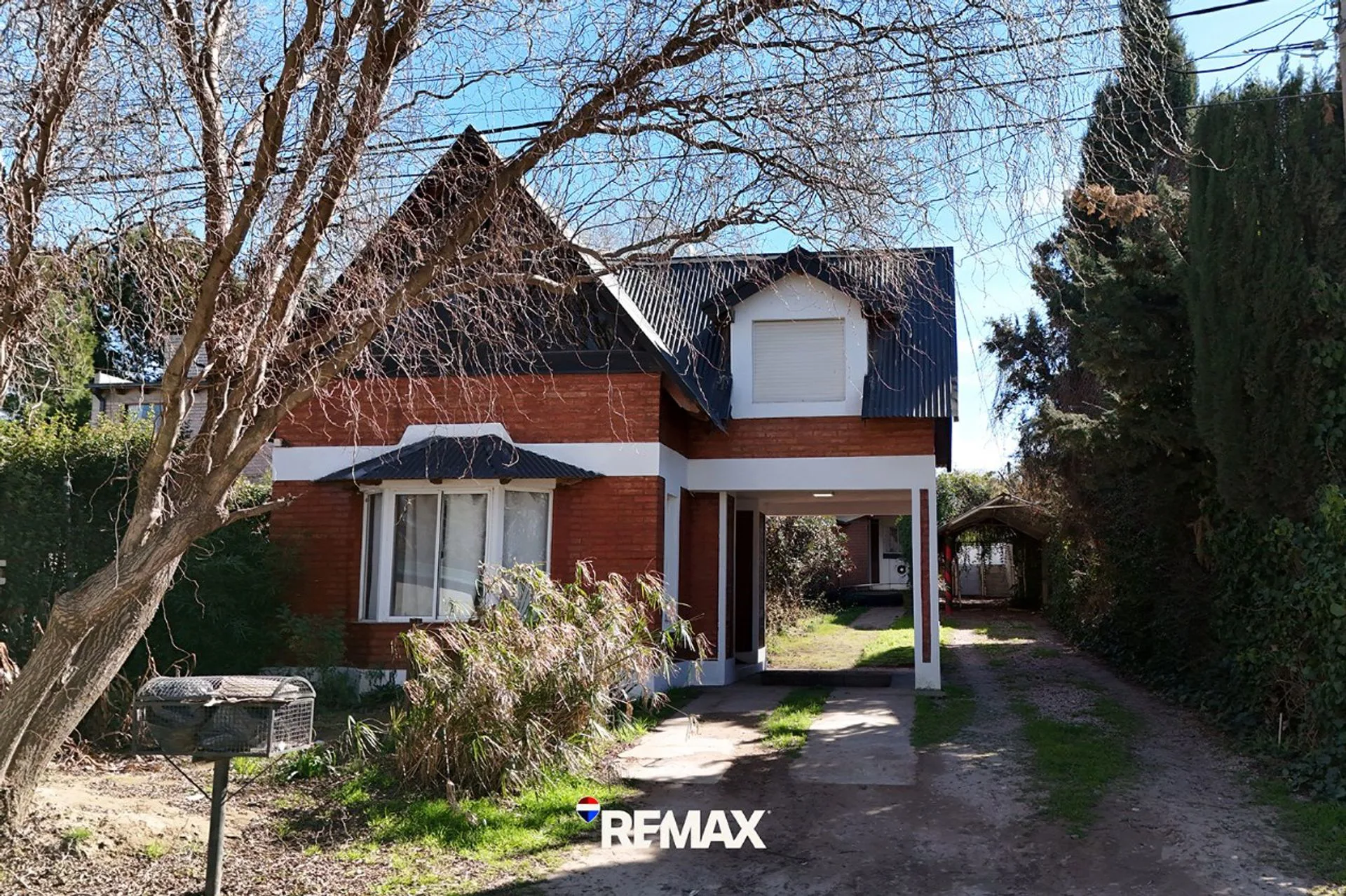 EN VENTA CABAÑA APTA CRÉDITO SIERRA DE LA VENTANA foto 2