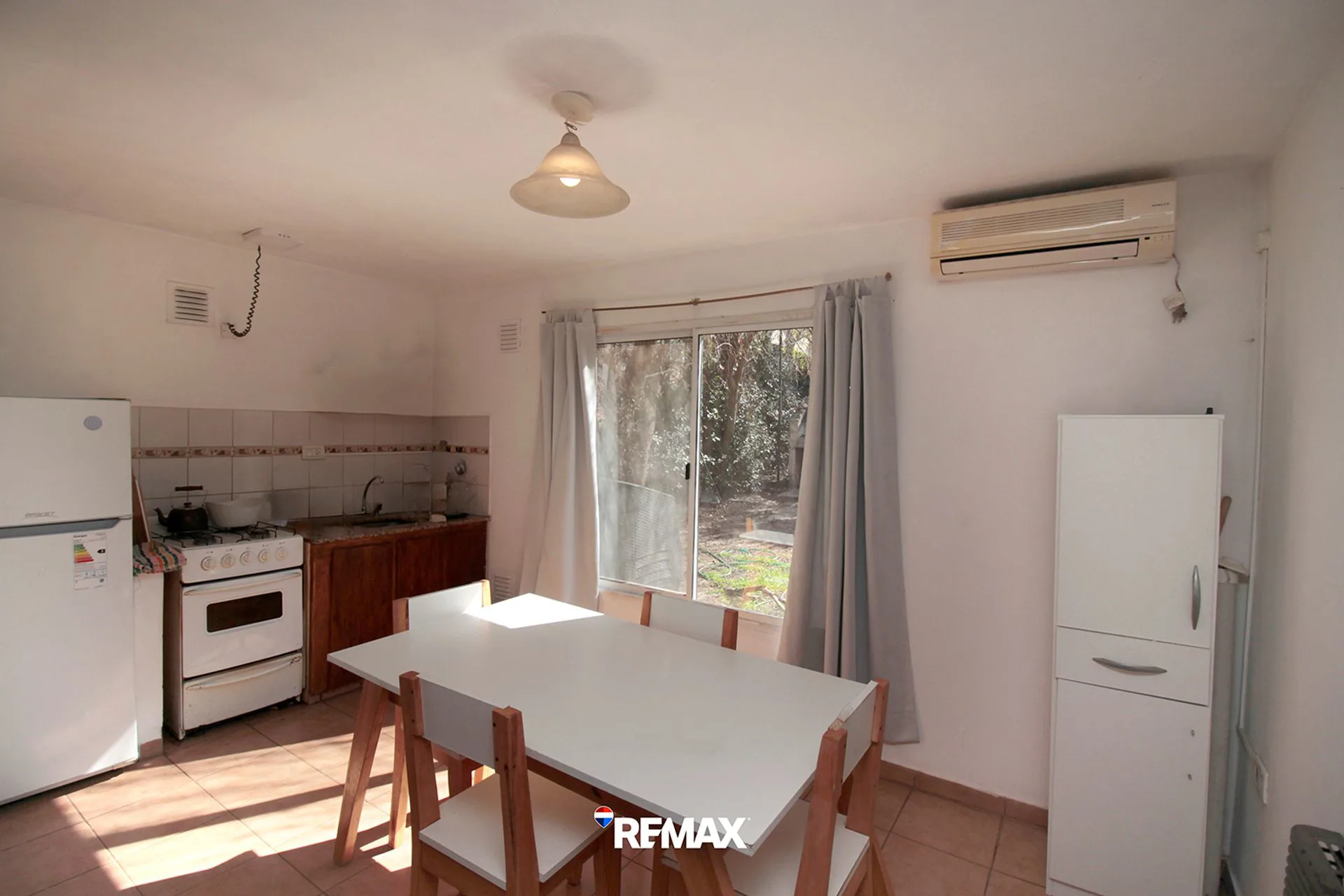 EN VENTA CABAÑA APTA CRÉDITO SIERRA DE LA VENTANA foto 4